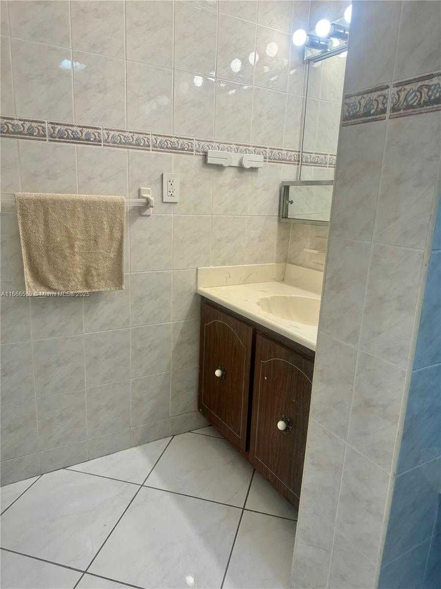 Small Image of 3600 NORTH EAST 170 ST #D-303, North Miami Beach Number 20