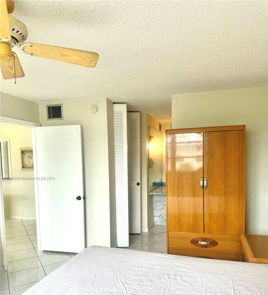 Small Image of 3600 NORTH EAST 170 ST #D-303, North Miami Beach Number 21