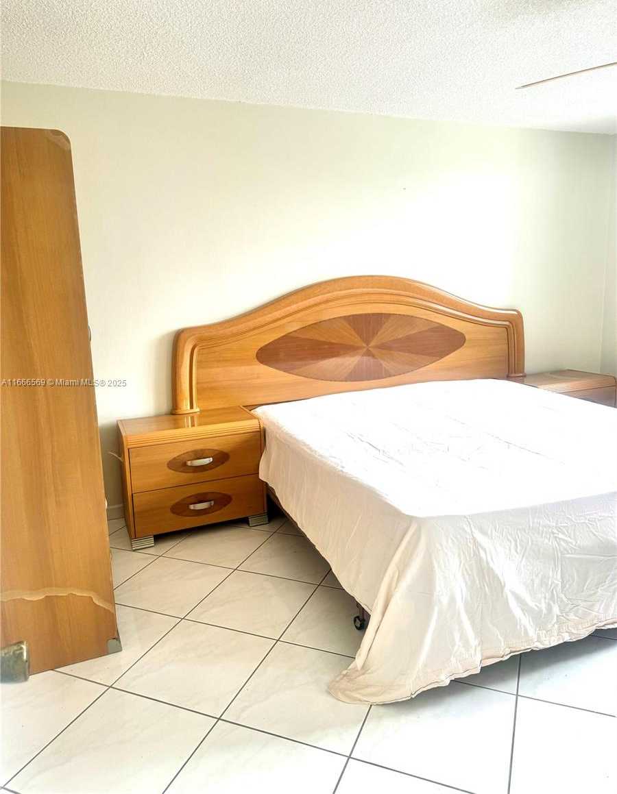Small Image of 3600 NORTH EAST 170 ST #D-303, North Miami Beach Number 26