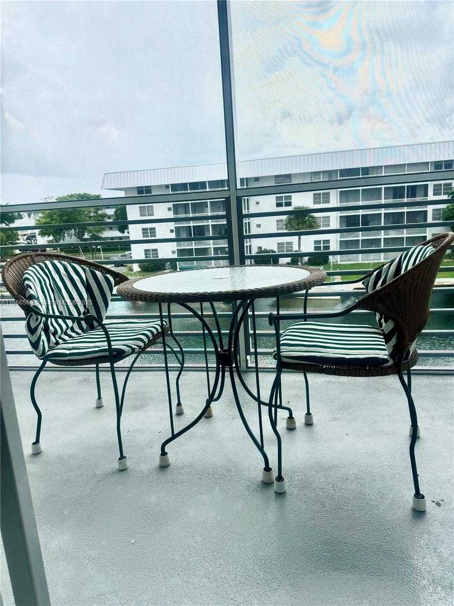 Small Image of 3600 NORTH EAST 170 ST #D-303, North Miami Beach Number 5