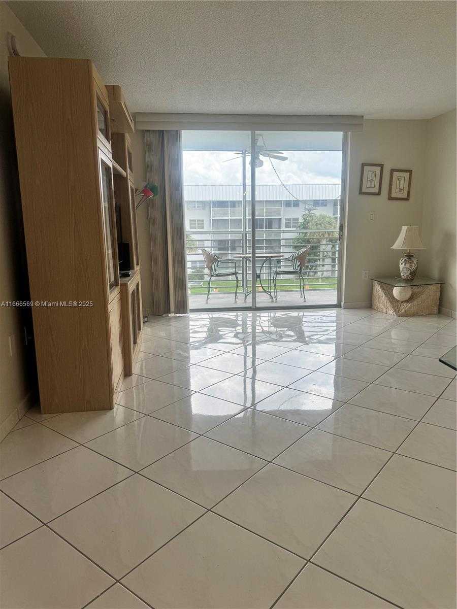 Small Image of 3600 NORTH EAST 170 ST #D-303, North Miami Beach Number 6