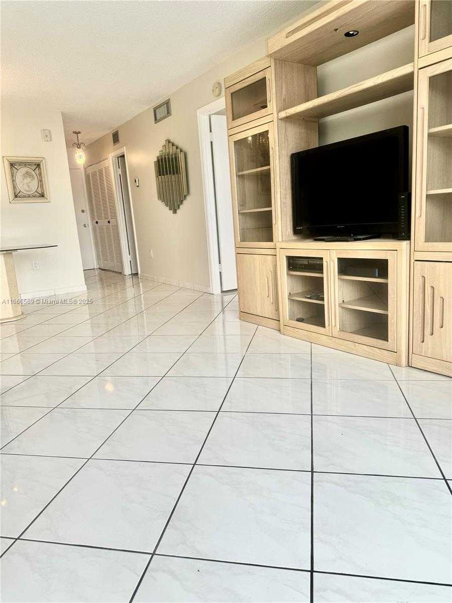 Small Image of 3600 NORTH EAST 170 ST #D-303, North Miami Beach Number 9