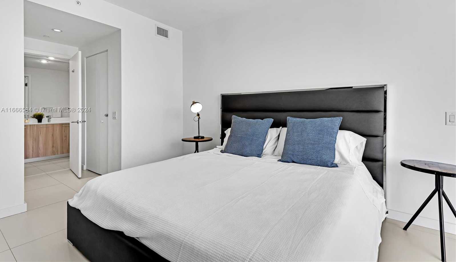 Small Image of 501 NORTH EAST 31ST ST #1607, Miami Number 13