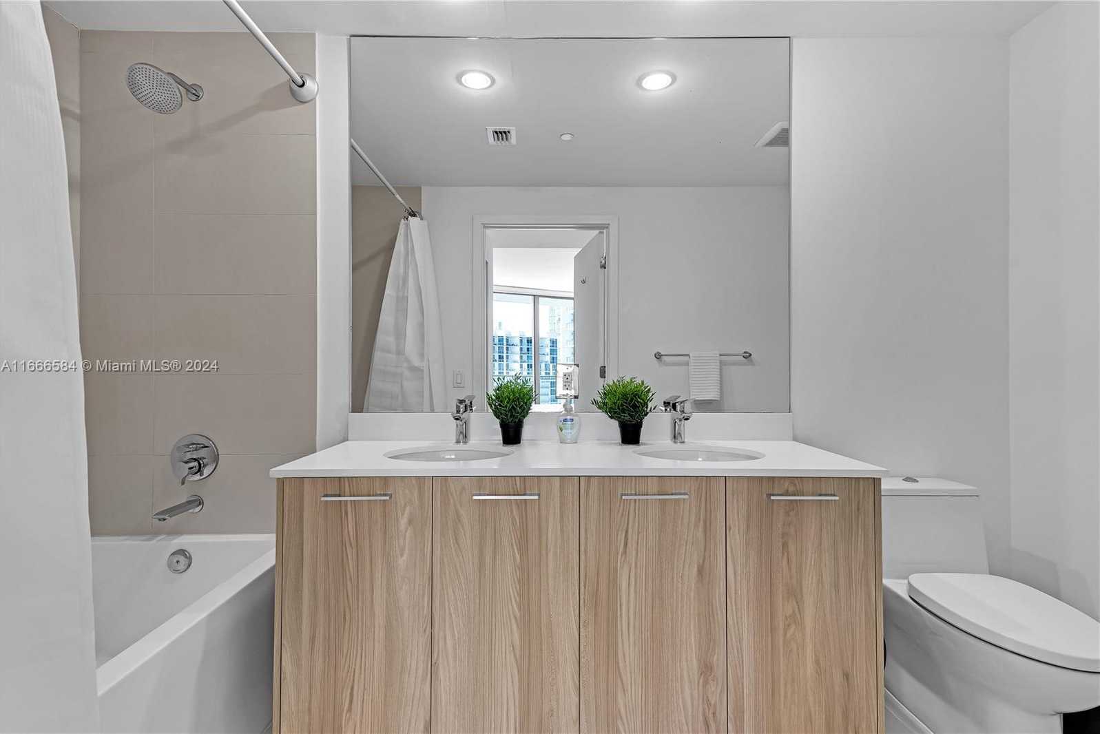 Small Image of 501 NORTH EAST 31ST ST #1607, Miami Number 17