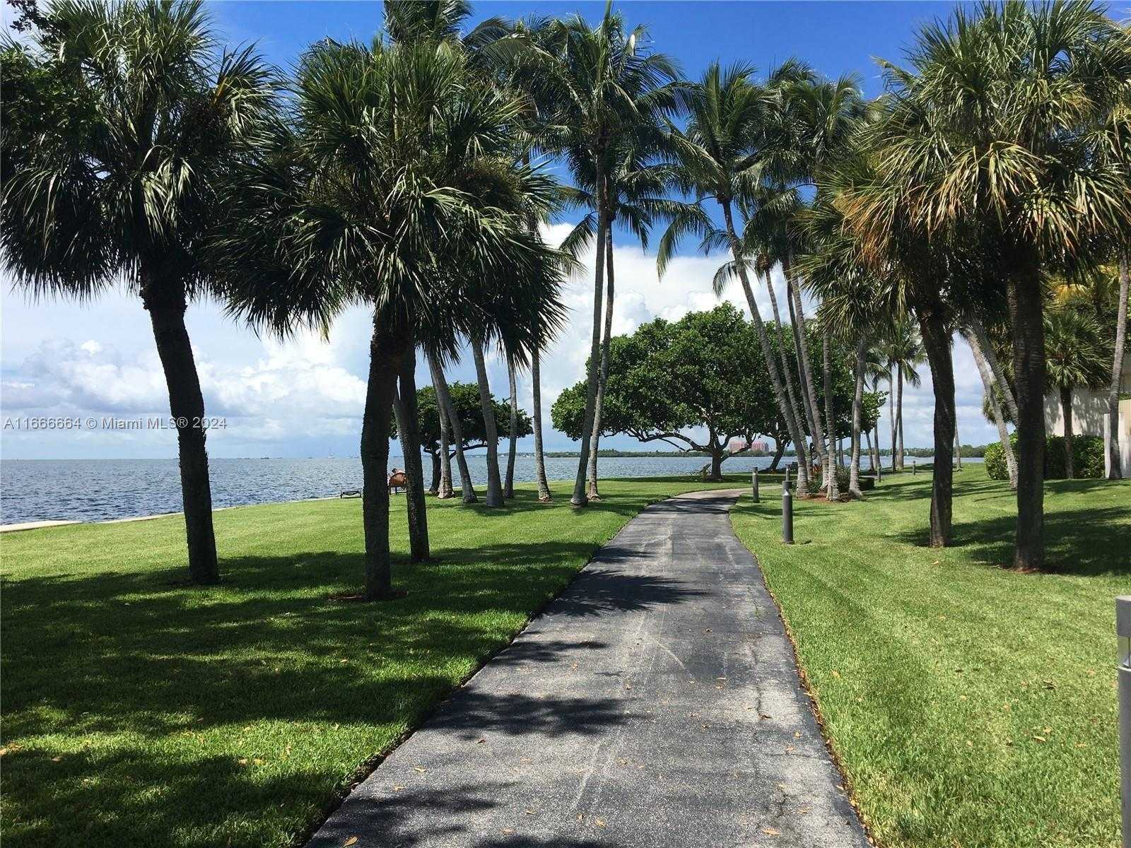 Small Image of 2 GROVE ISLE DR #B1708, Miami Number 23
