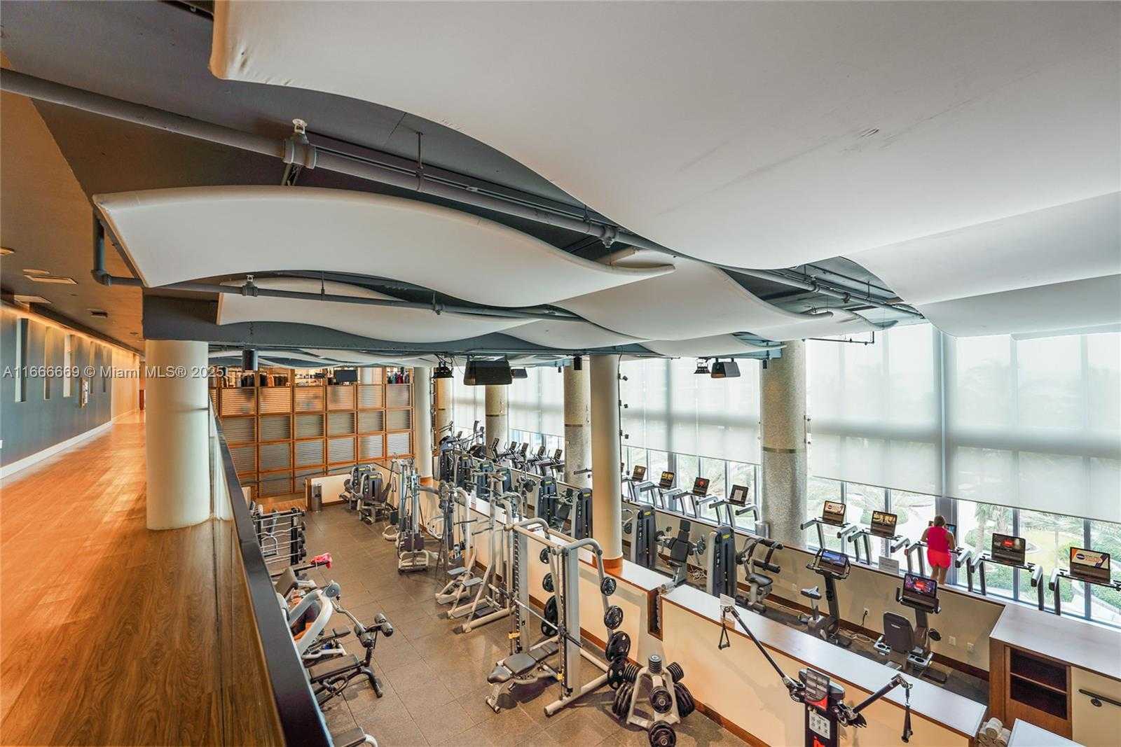 Small Image of 6801 COLLINS AVE #1101, Miami Beach Number 15