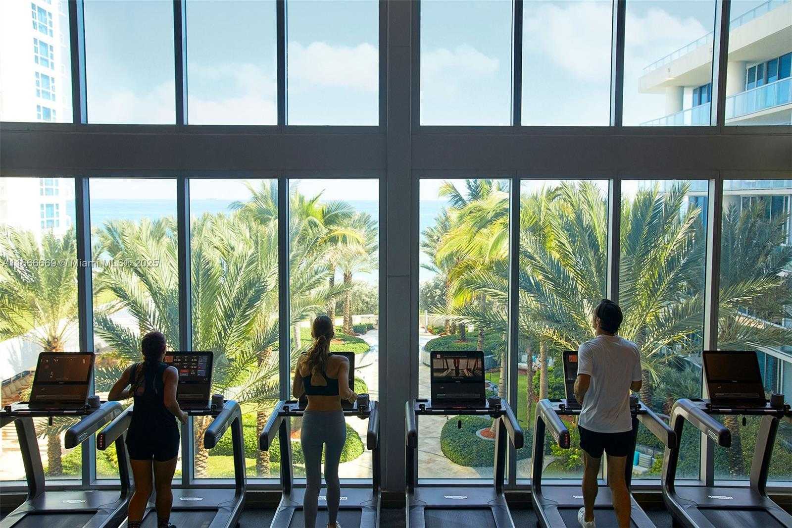 Small Image of 6801 COLLINS AVE #1101, Miami Beach Number 16