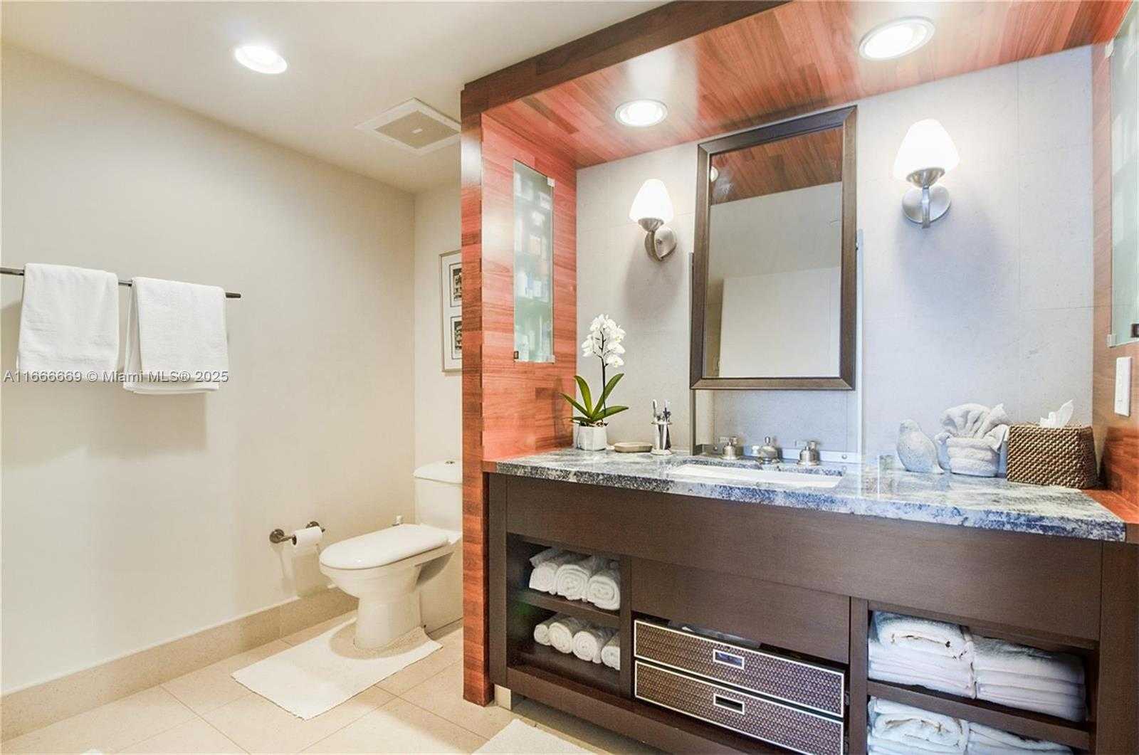 Small Image of 6801 COLLINS AVE #1101, Miami Beach Number 5