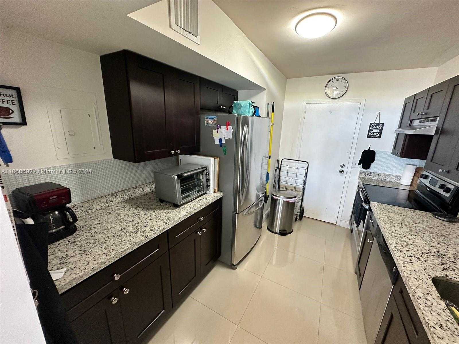 Small Image of 2201 SOUTH OCEAN DR #904, Hollywood Number 7