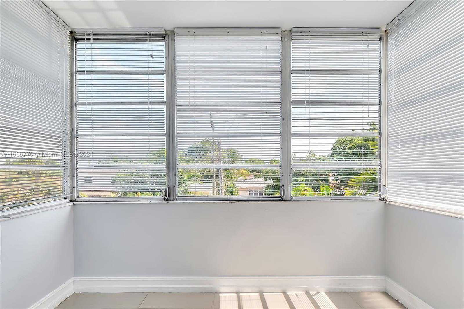 Small Image of 2496 SOUTH WEST 17TH AVE #5307, Miami Number 12