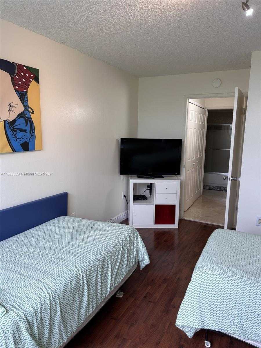 Small Image of 19877 EAST COUNTRY CLUB DR #3603, Aventura Number 18