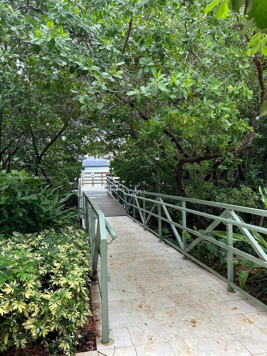 Small Image of 19877 EAST COUNTRY CLUB DR #3603, Aventura Number 34
