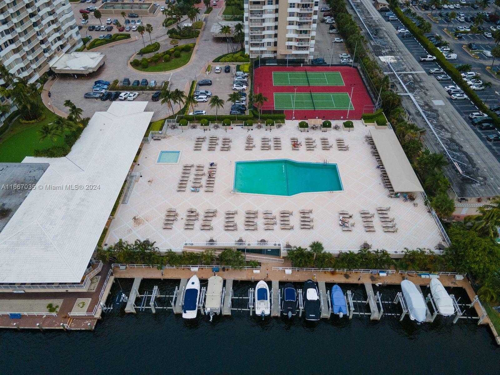Small Image of 1965 SOUTH OCEAN DR #11P, Hallandale Beach Number 3