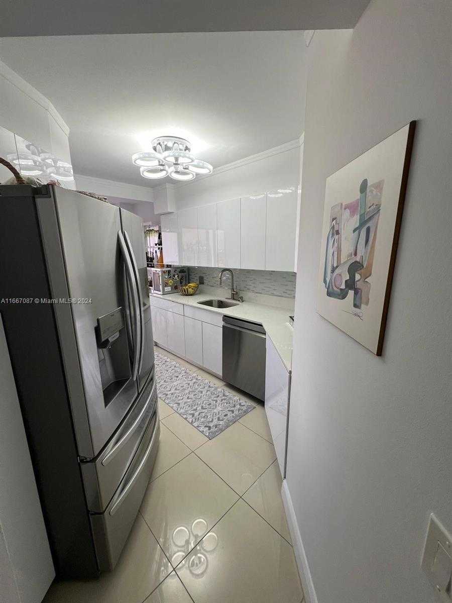 Small Image of 3610 YACHT CLUB DR #912, Aventura Number 10
