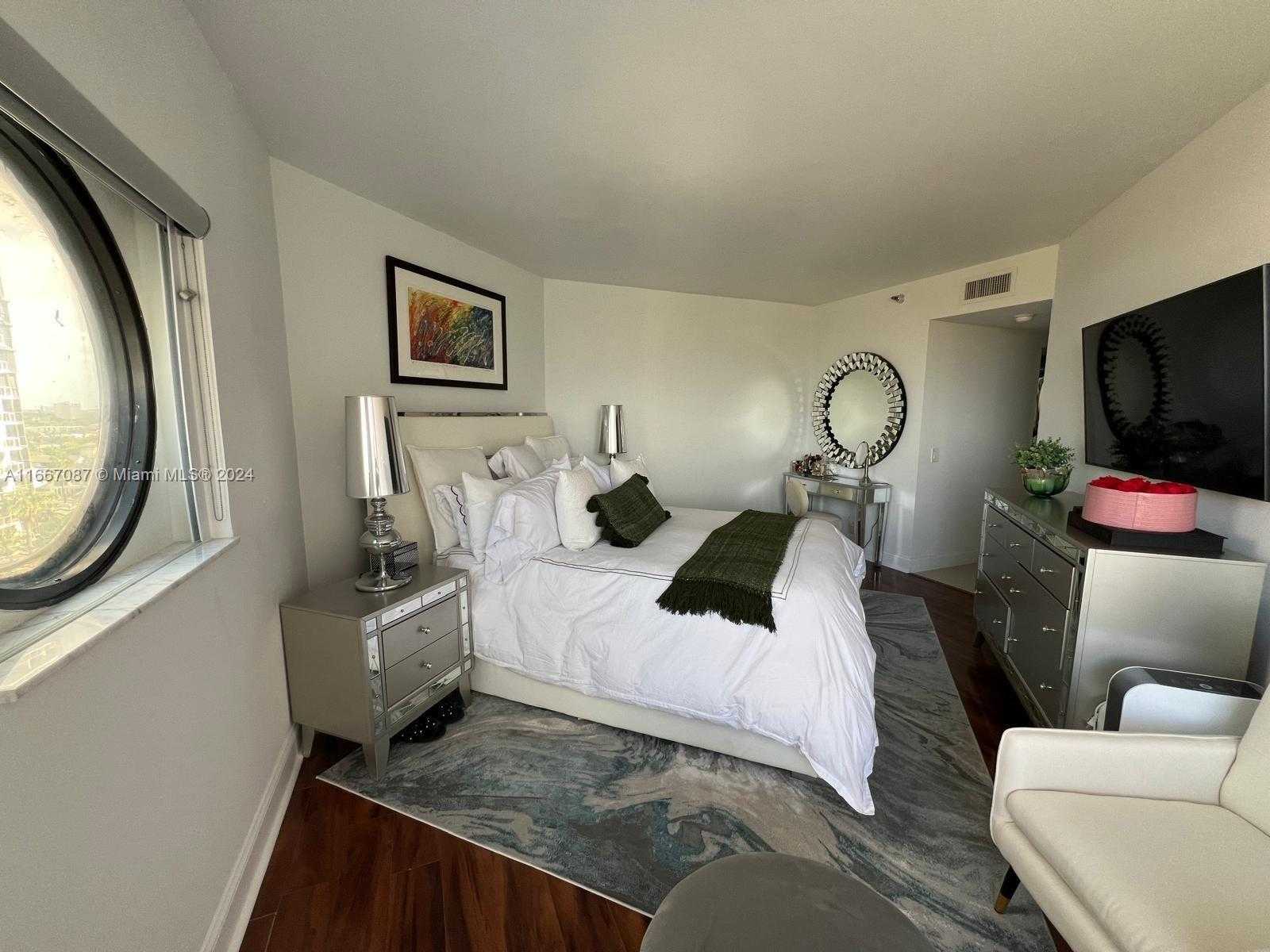 Small Image of 3610 YACHT CLUB DR #912, Aventura Number 13