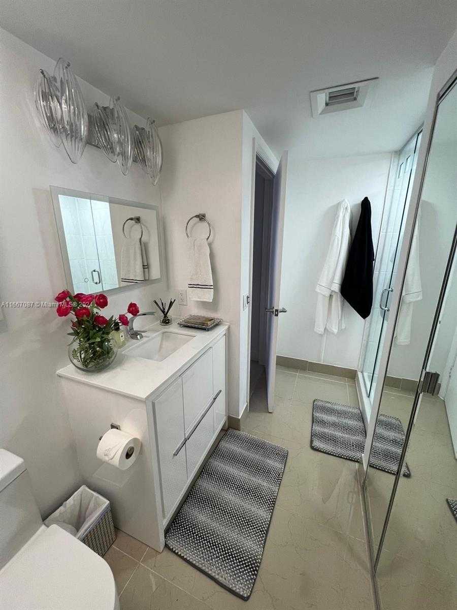 Small Image of 3610 YACHT CLUB DR #912, Aventura Number 18