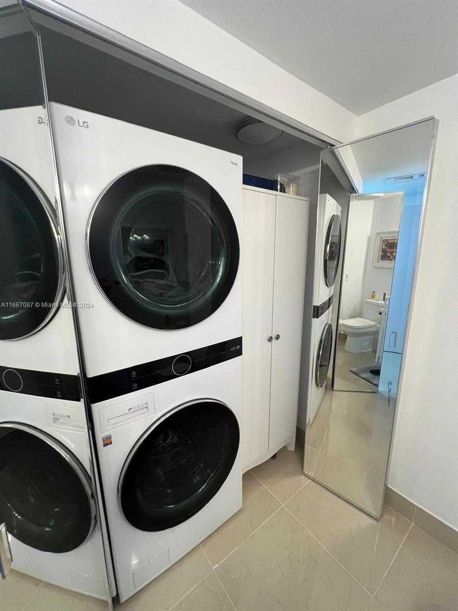 Small Image of 3610 YACHT CLUB DR #912, Aventura Number 19