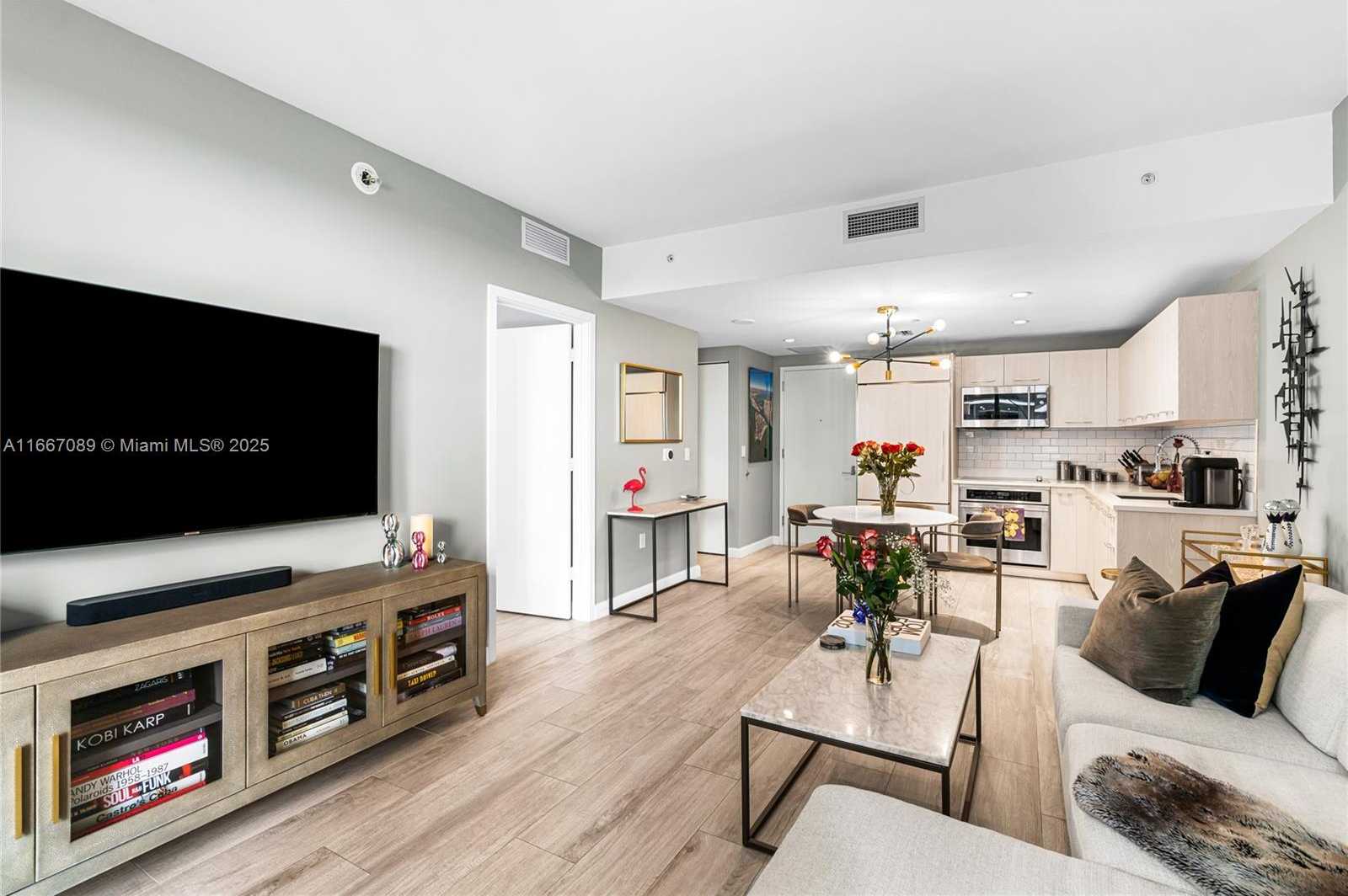 Small Image of 45 SOUTH WEST 9TH ST #4007, Miami Number 17
