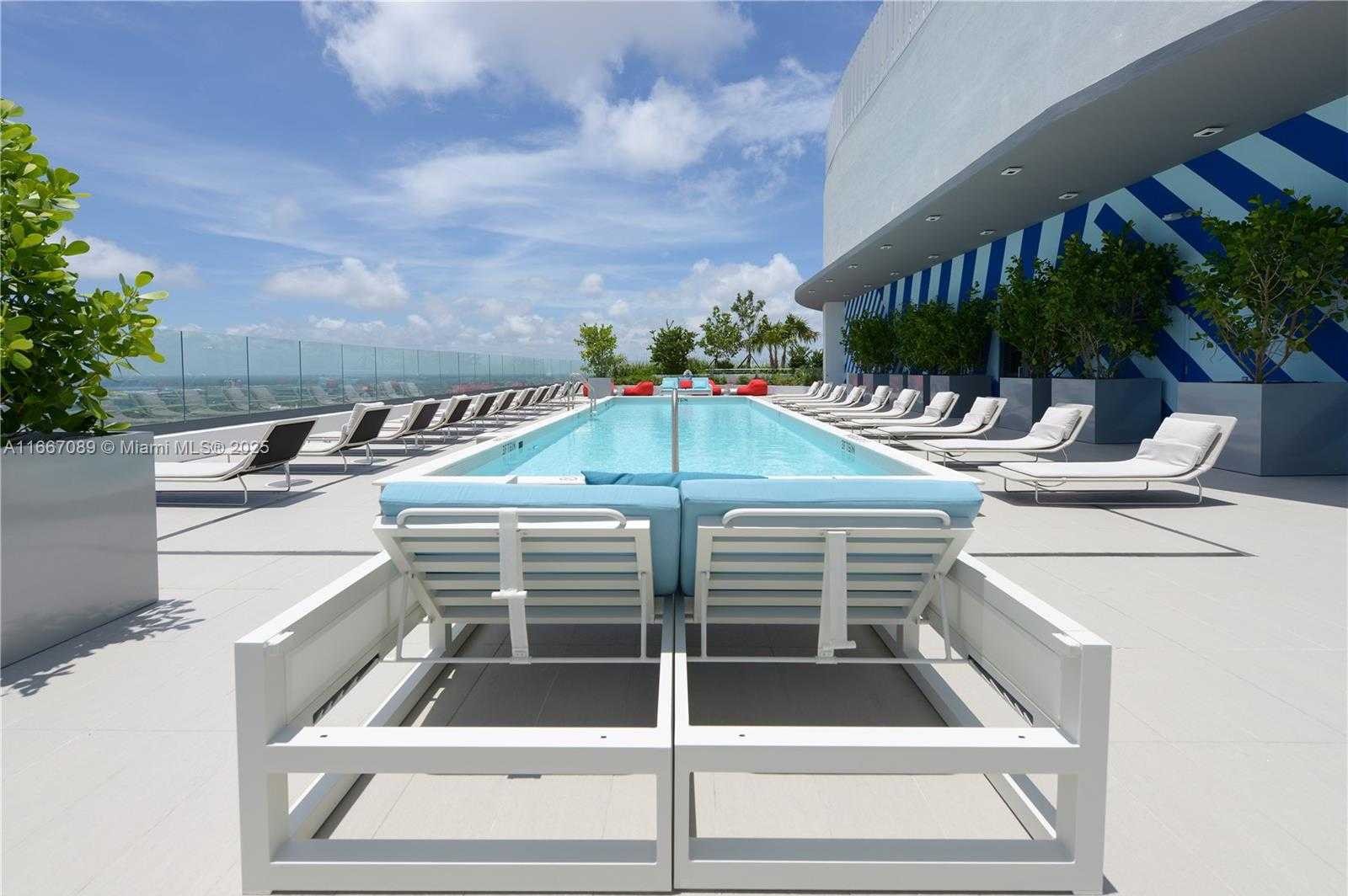 Small Image of 45 SOUTH WEST 9TH ST #4007, Miami Number 30