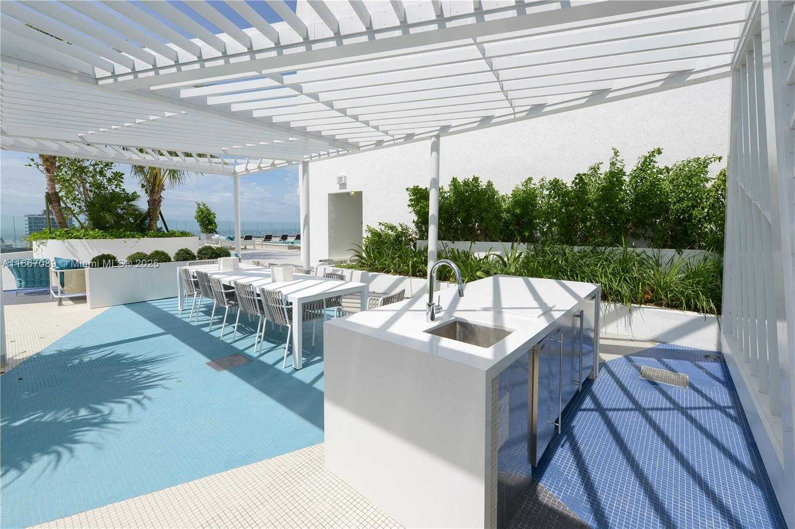 Small Image of 45 SOUTH WEST 9TH ST #4007, Miami Number 34