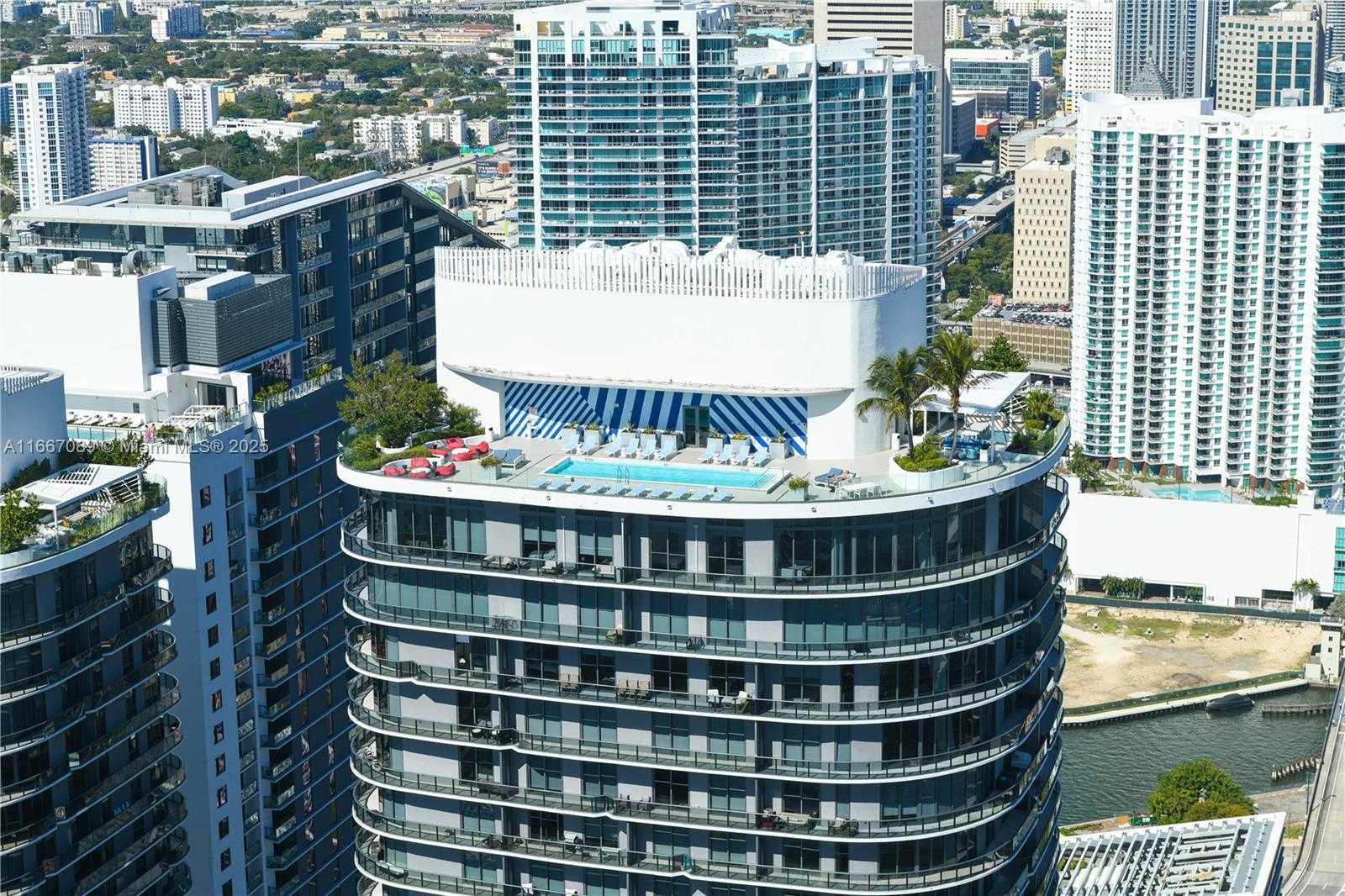 Small Image of 45 SOUTH WEST 9TH ST #4007, Miami Number 36
