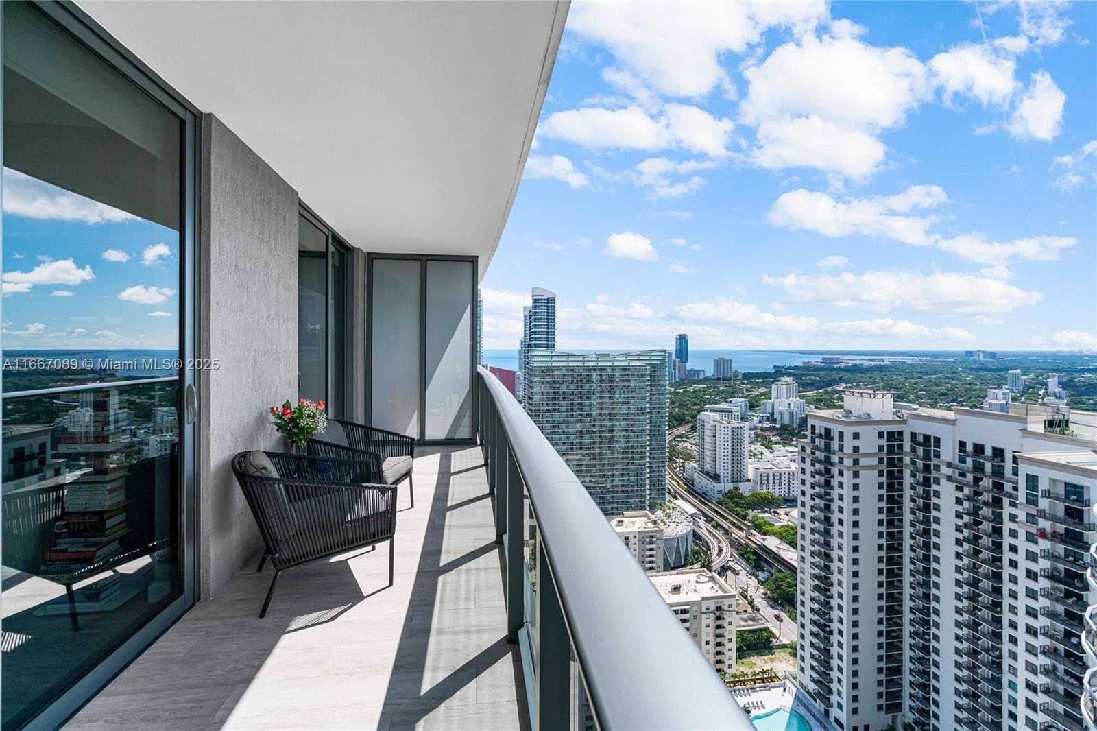 Small Image of 45 SOUTH WEST 9TH ST #4007, Miami Number 4
