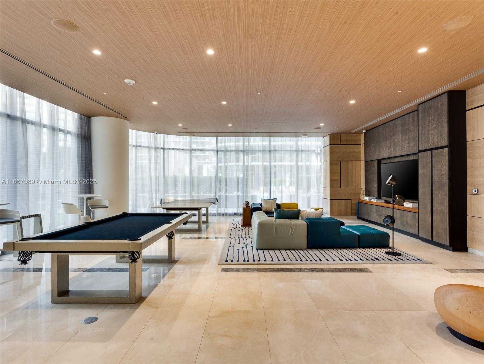 Small Image of 45 SOUTH WEST 9TH ST #4007, Miami Number 45
