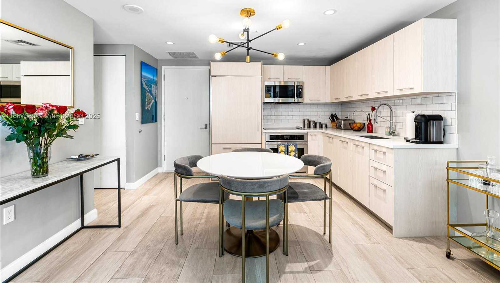 Small Image of 45 SOUTH WEST 9TH ST #4007, Miami Number 9