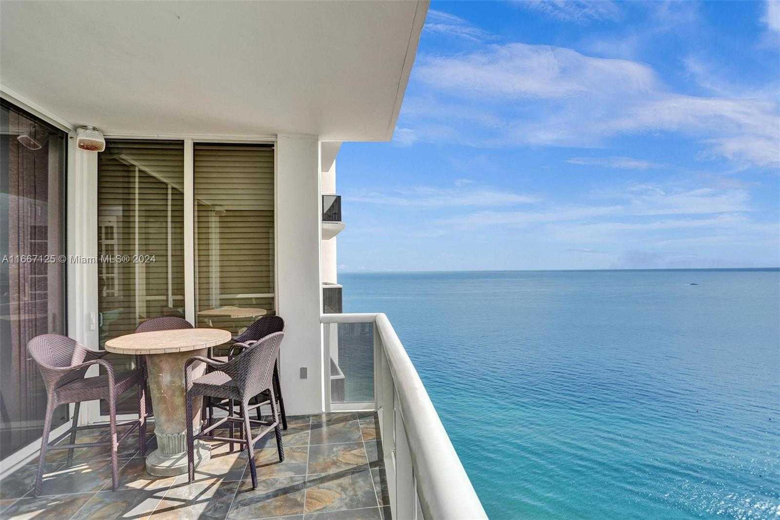 Small Image of 18101 COLLINS AVE #4106 + Cabana, Sunny Isles Beach Number 17