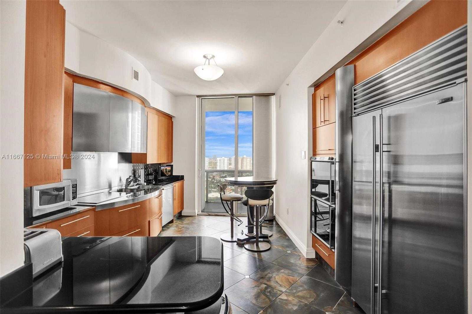 Small Image of 18101 COLLINS AVE #4106 + Cabana, Sunny Isles Beach Number 21