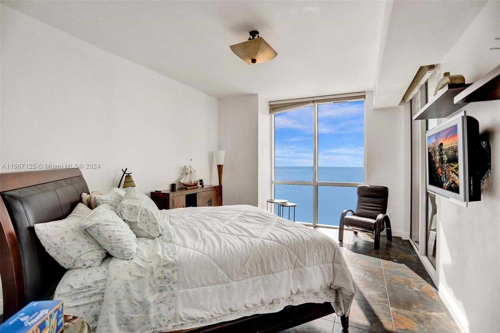 Small Image of 18101 COLLINS AVE #4106 + Cabana, Sunny Isles Beach Number 30