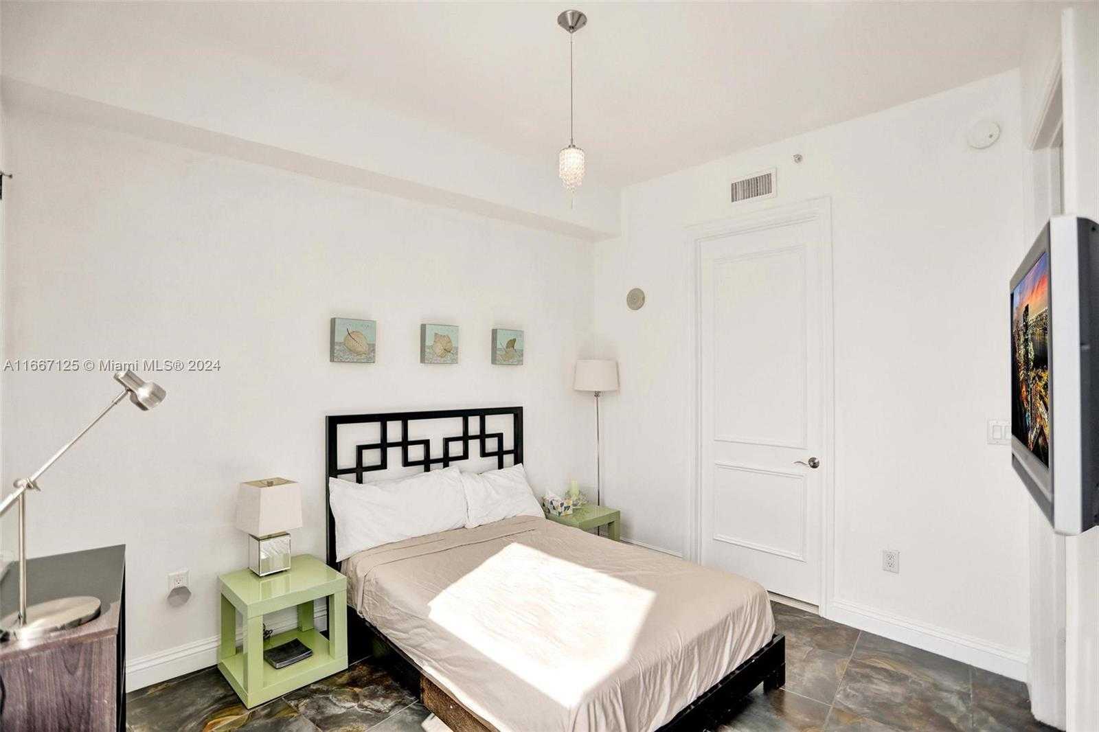 Small Image of 18101 COLLINS AVE #4106 + Cabana, Sunny Isles Beach Number 43