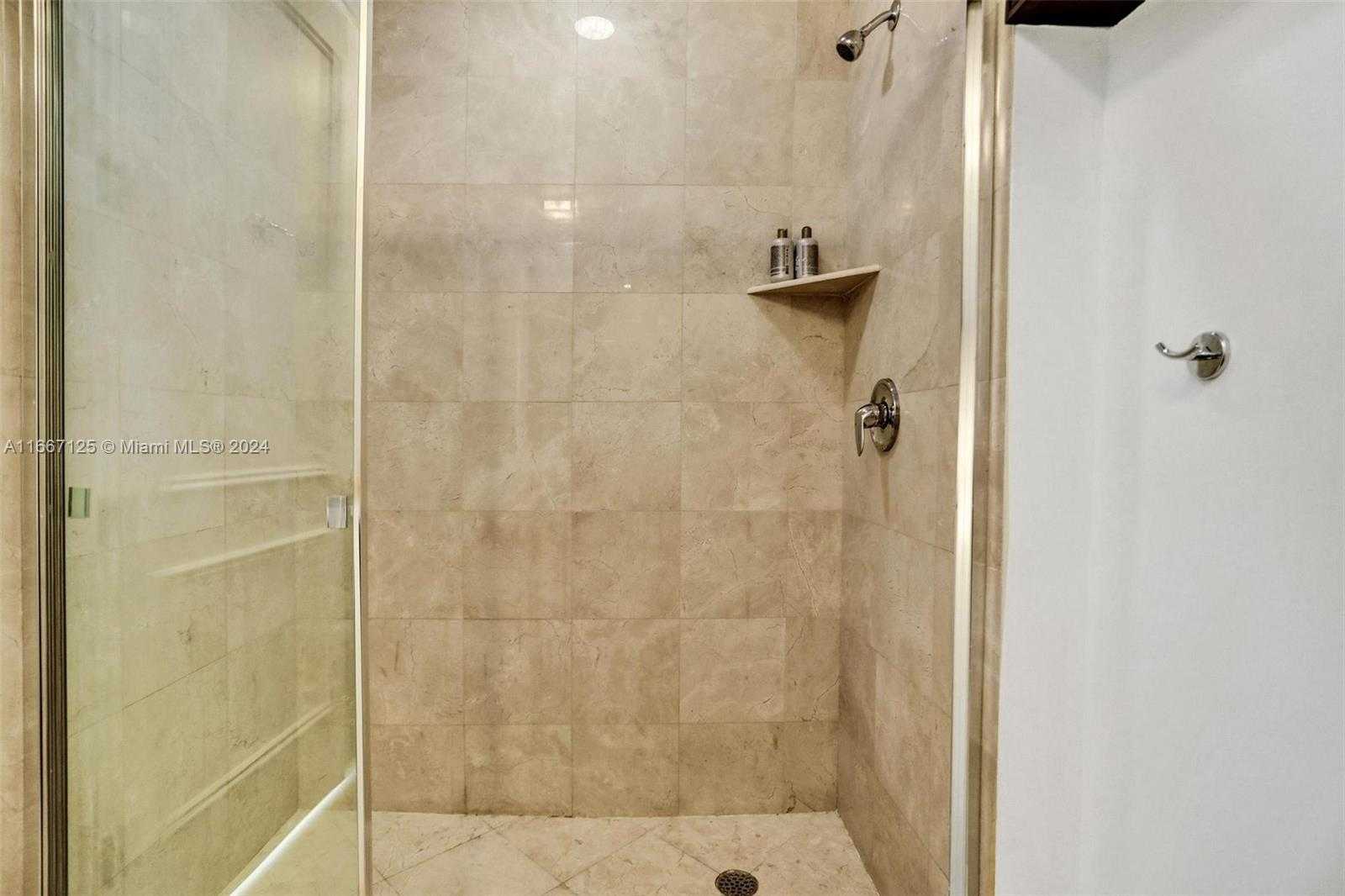 Small Image of 18101 COLLINS AVE #4106 + Cabana, Sunny Isles Beach Number 47