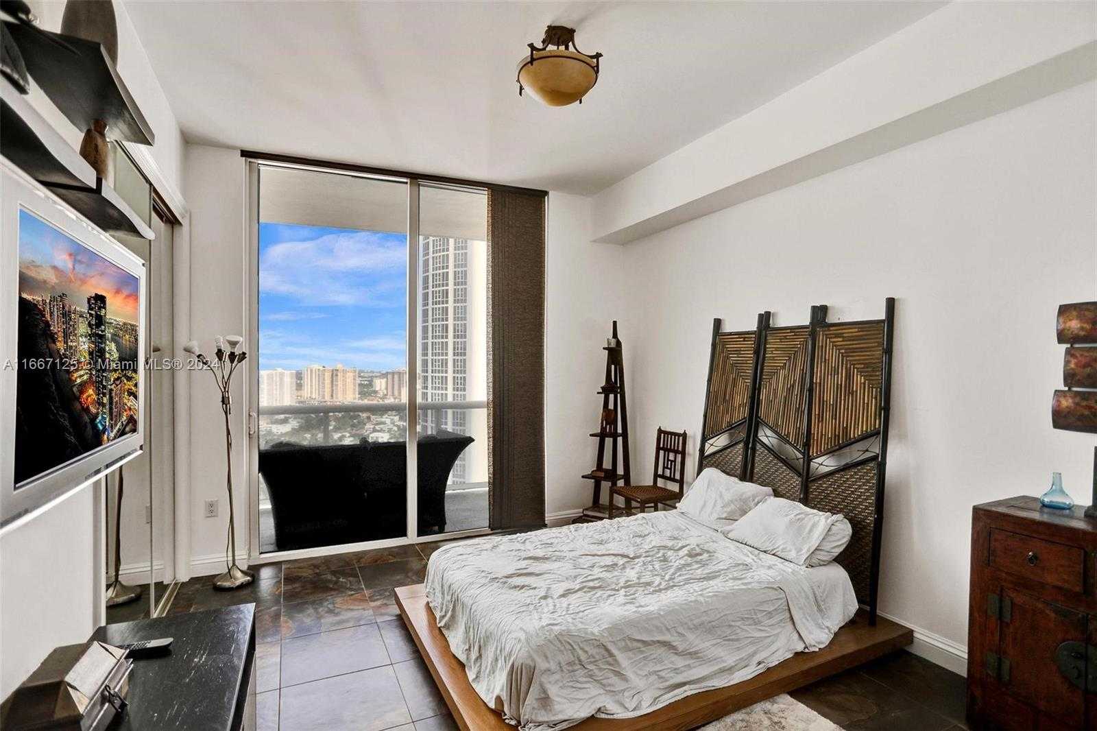 Small Image of 18101 COLLINS AVE #4106 + Cabana, Sunny Isles Beach Number 49
