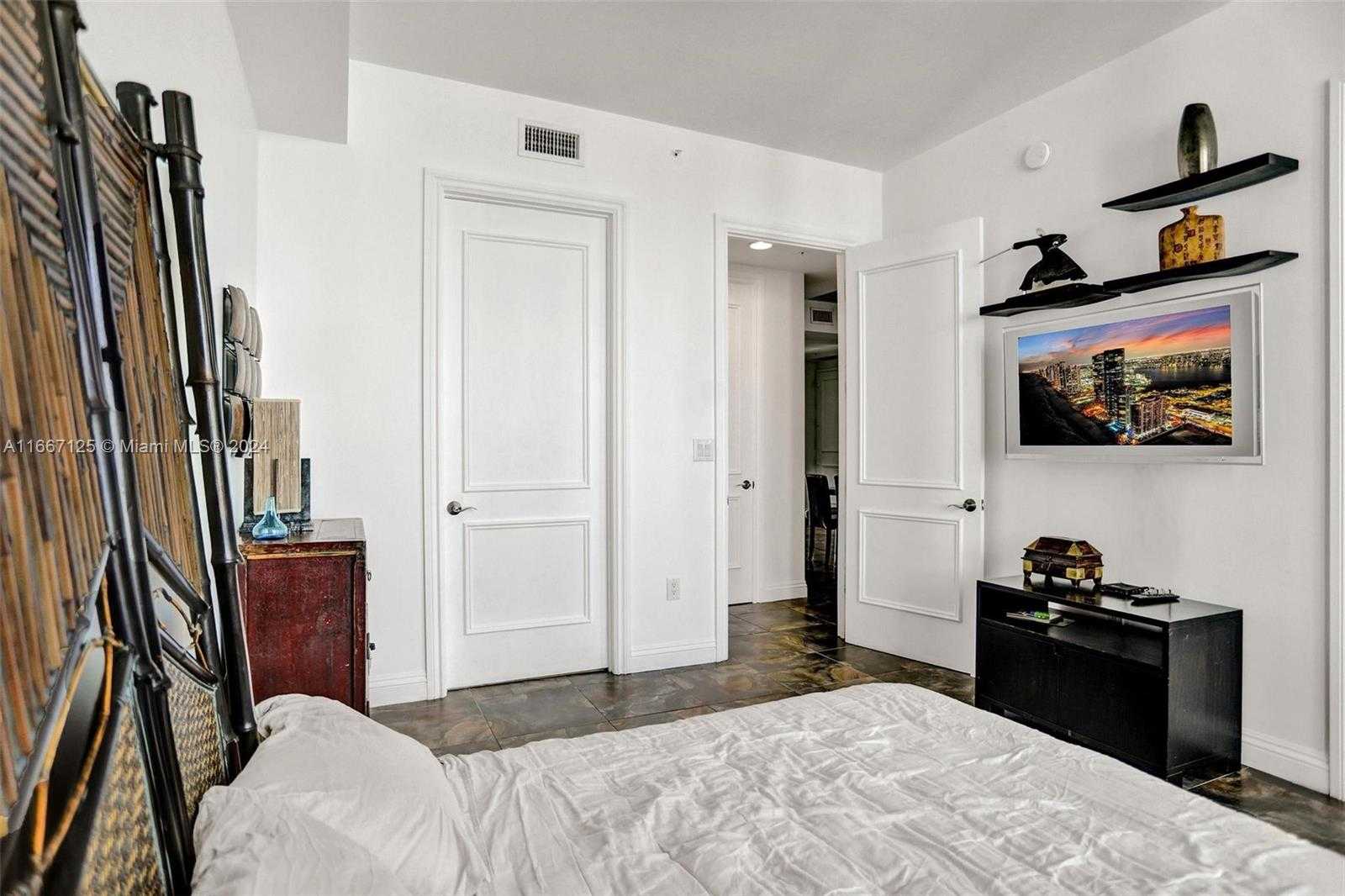 Small Image of 18101 COLLINS AVE #4106 + Cabana, Sunny Isles Beach Number 50