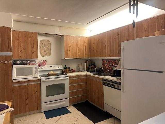 Small Image of 2301 SOUTH OCEAN DR #407, Hollywood Number 6