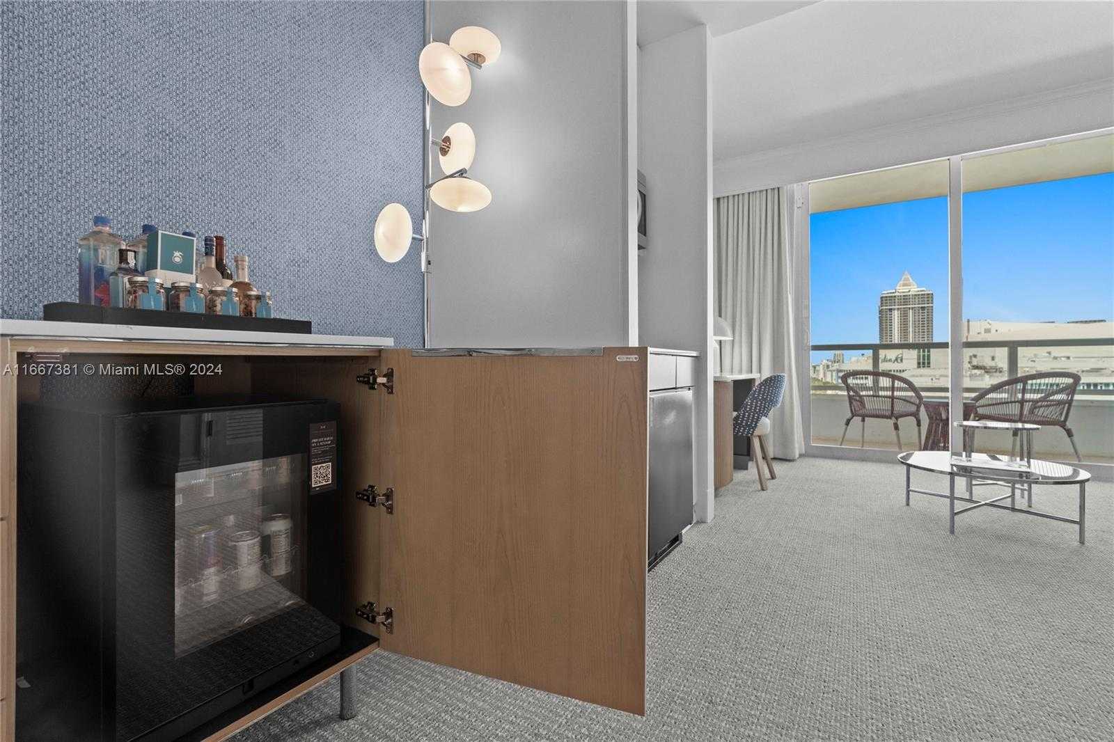 Small Image of 4401 COLLINS AVE #1709, Miami Beach Number 14
