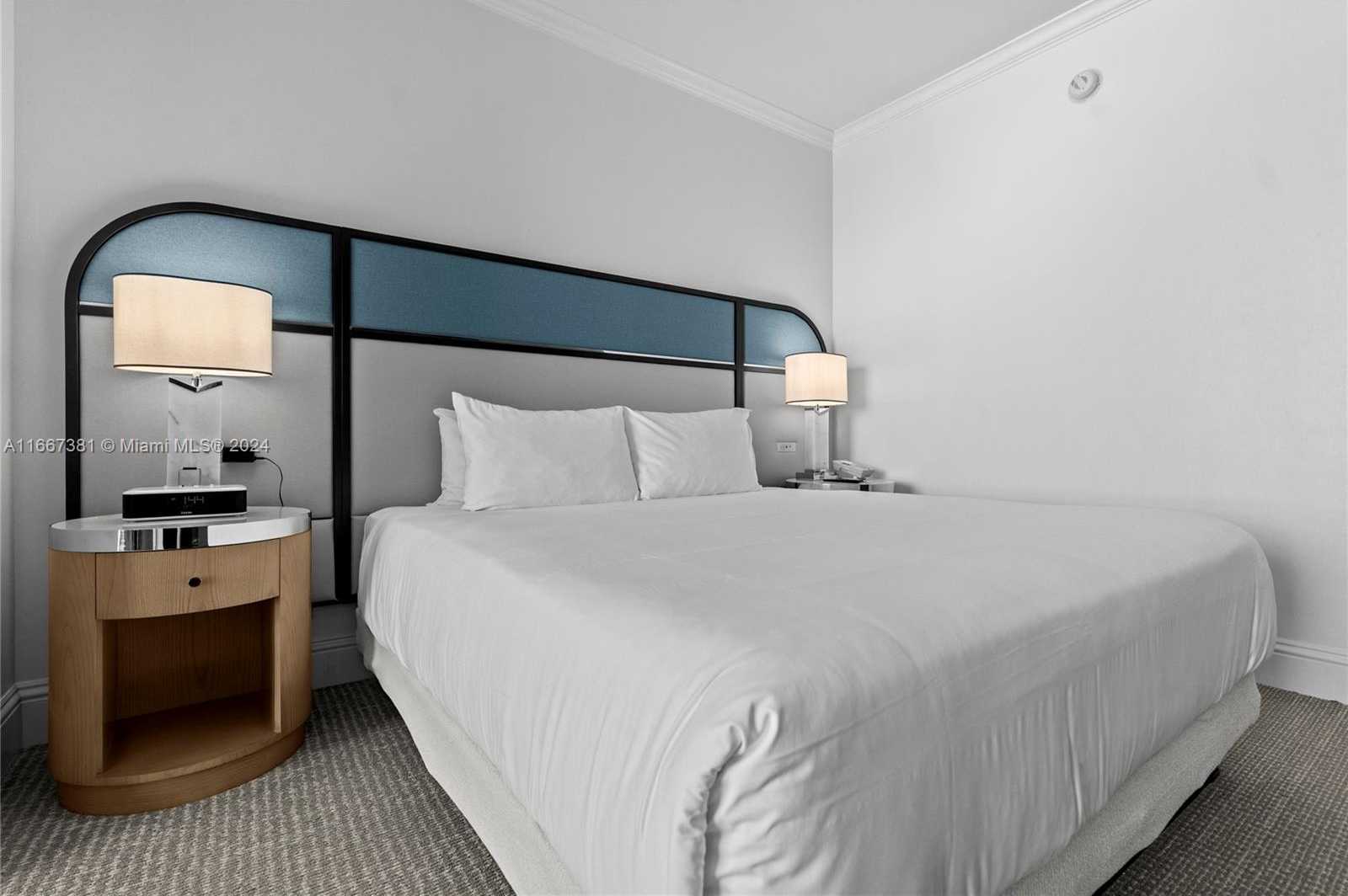 Small Image of 4401 COLLINS AVE #1709, Miami Beach Number 19