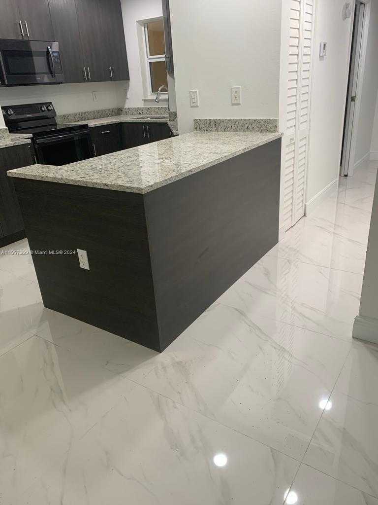 Small Image of 8810 FONTAINEBLEAU BLVD #115, Miami Number 13