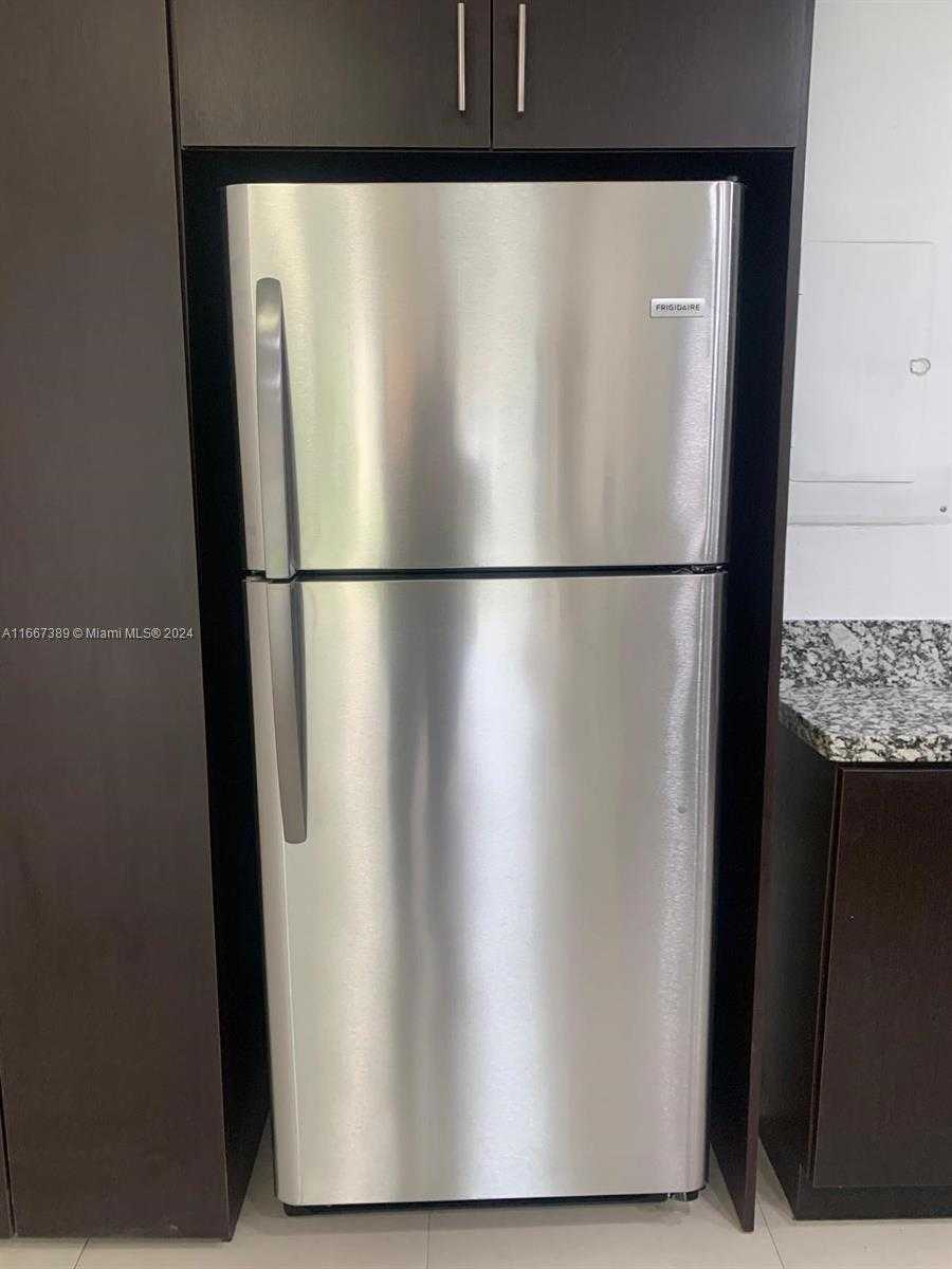 Small Image of 8810 FONTAINEBLEAU BLVD #115, Miami Number 16