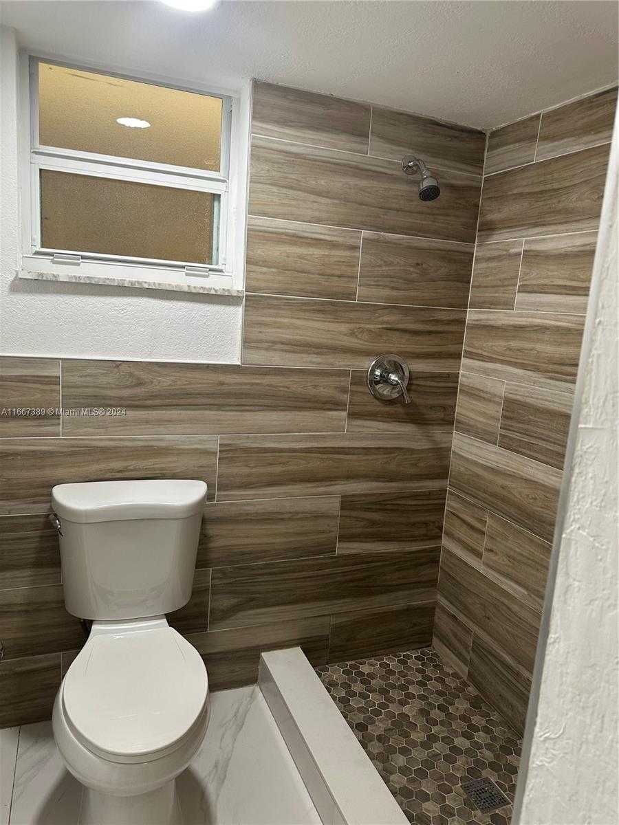 Small Image of 8810 FONTAINEBLEAU BLVD #115, Miami Number 37