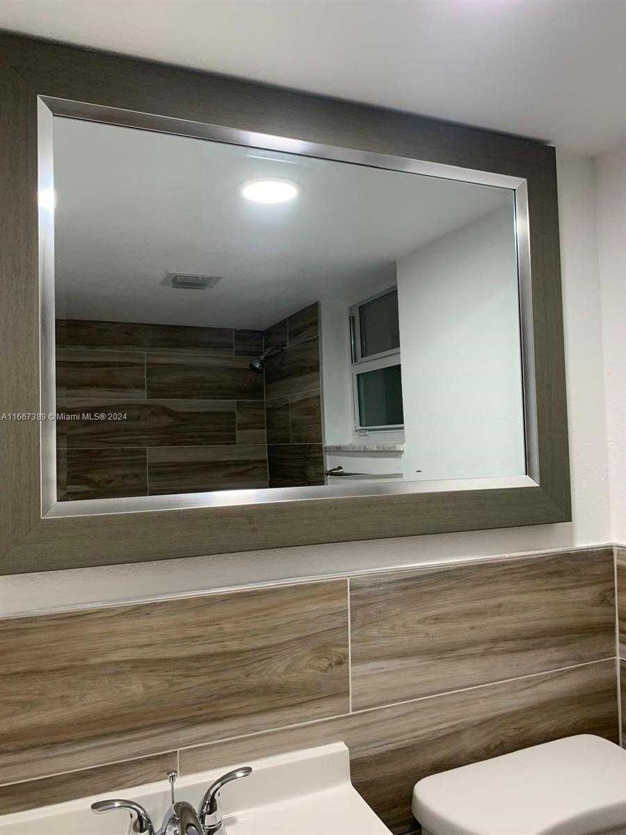 Small Image of 8810 FONTAINEBLEAU BLVD #115, Miami Number 39
