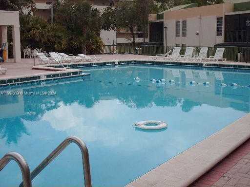 Small Image of 8810 FONTAINEBLEAU BLVD #115, Miami Number 46