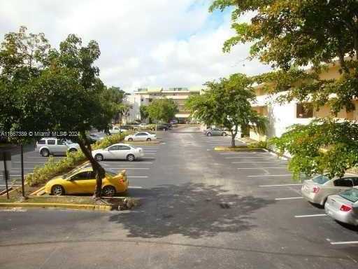Small Image of 8810 FONTAINEBLEAU BLVD #115, Miami Number 49