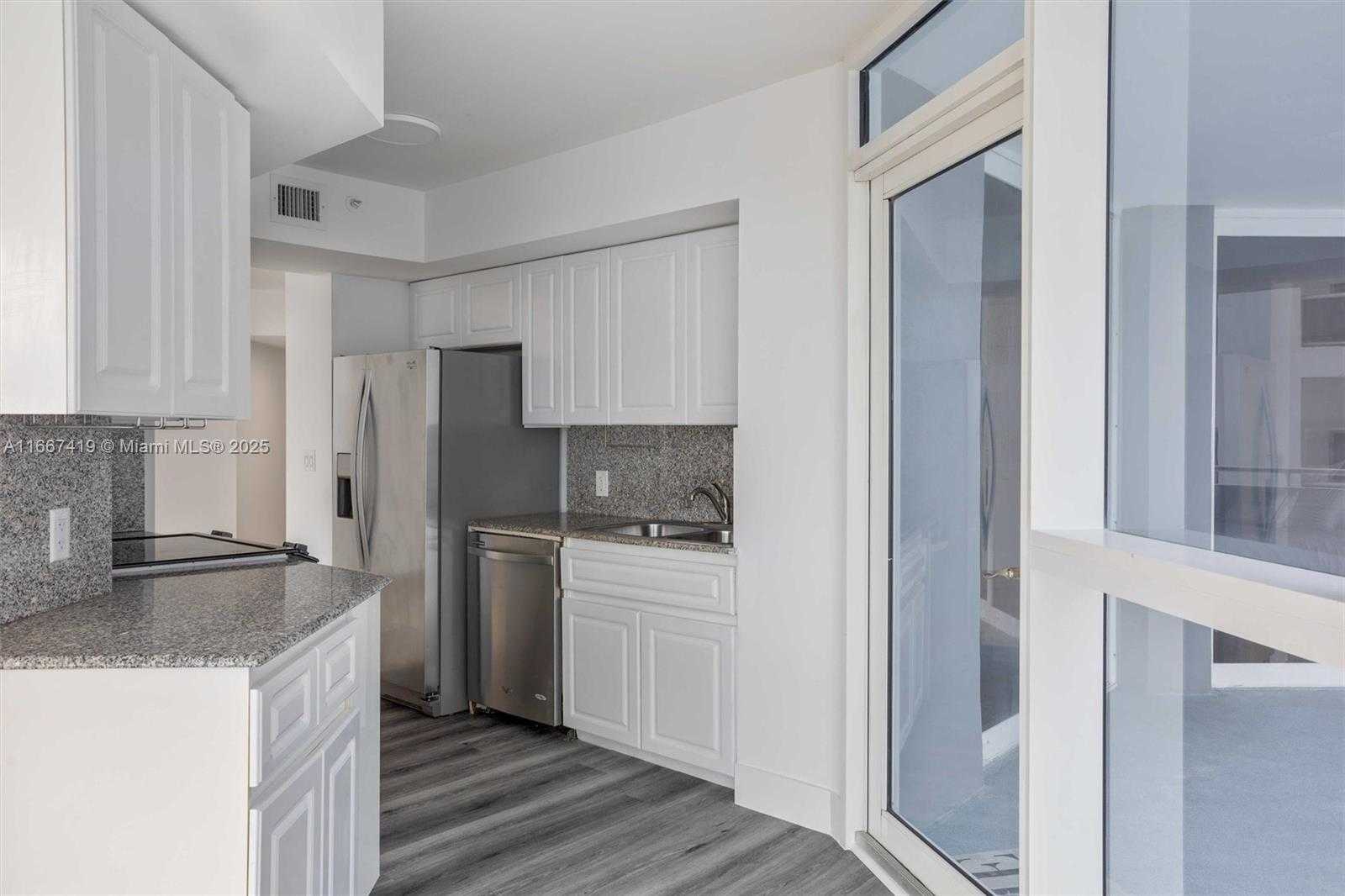 Small Image of 6301 COLLINS AVE #1005, Miami Beach Number 6