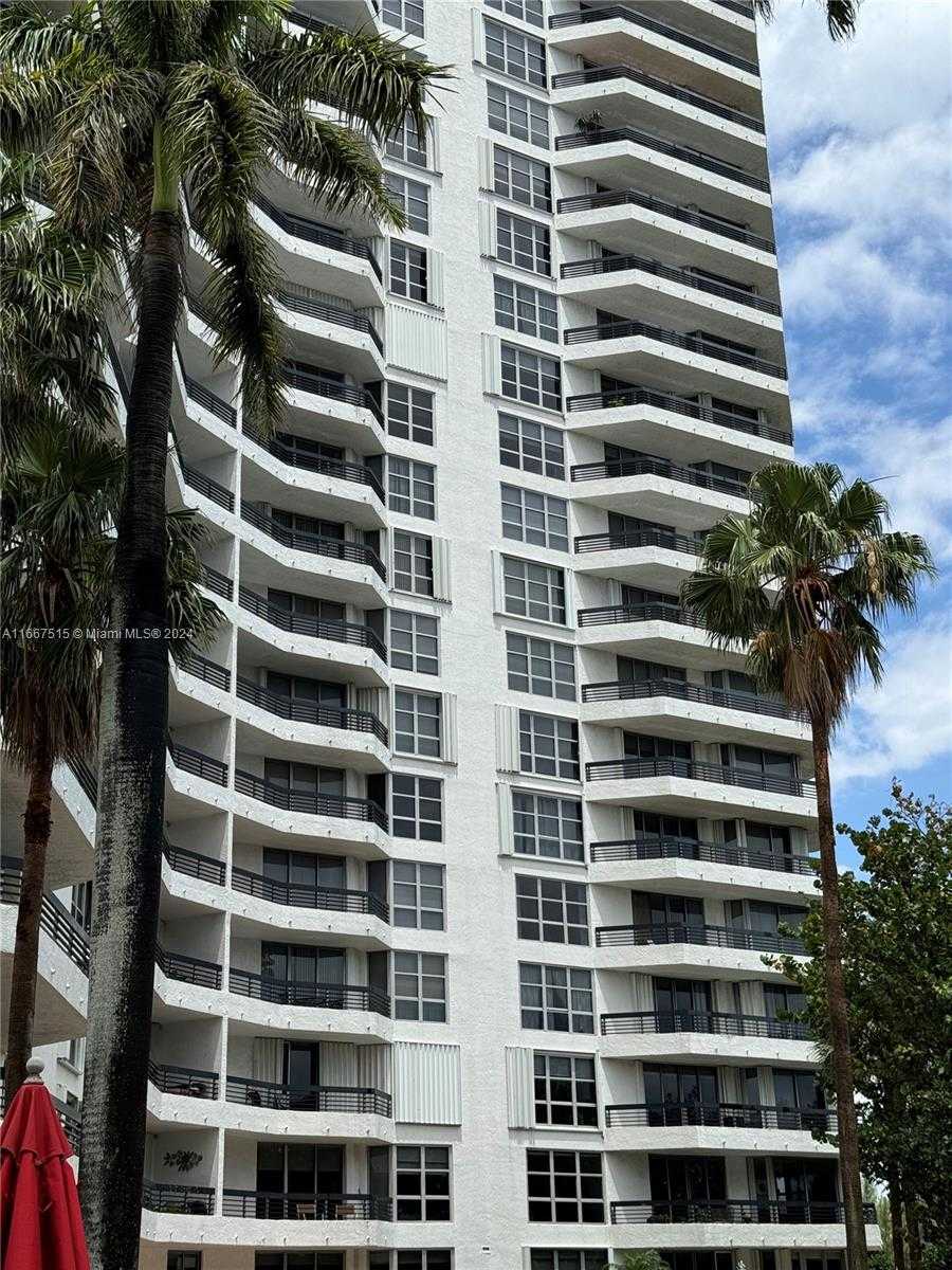Small Image of 3400 #206, Aventura Number 40