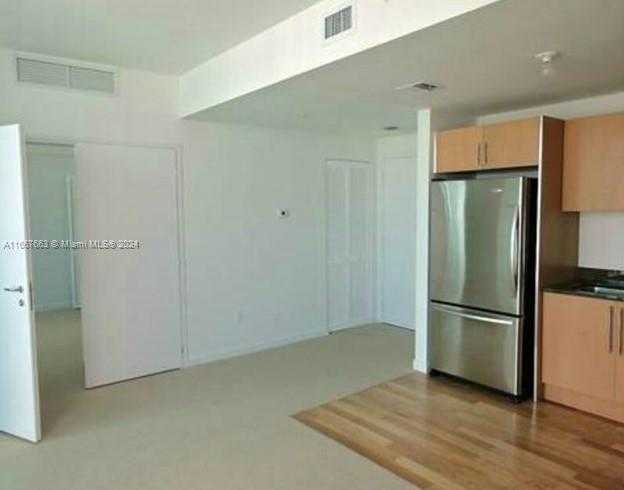 Small Image of 300 SOUTH BISCAYNE BLVD #T-1703, Miami Number 3