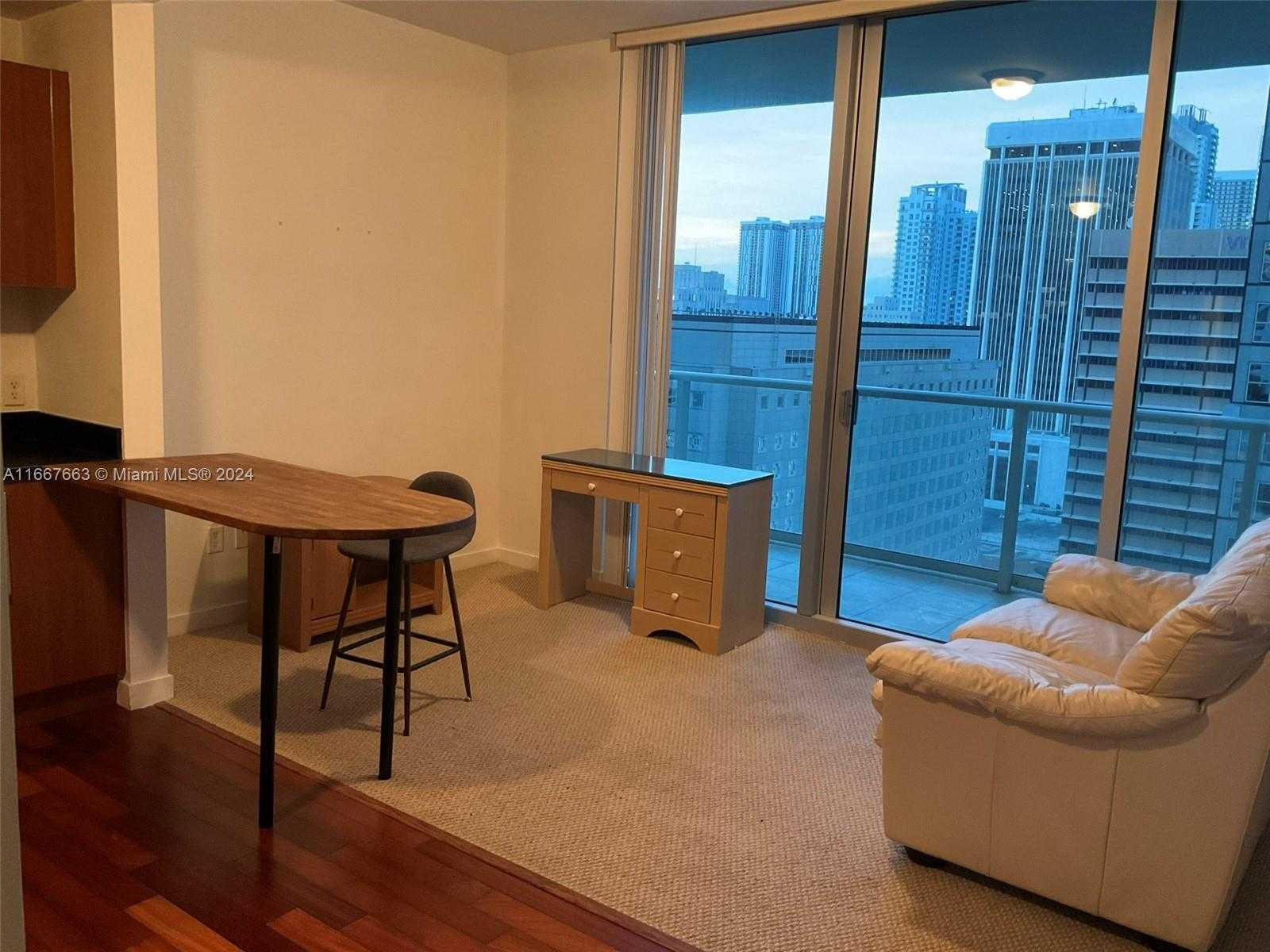 Small Image of 300 SOUTH BISCAYNE BLVD #T-1703, Miami Number 6