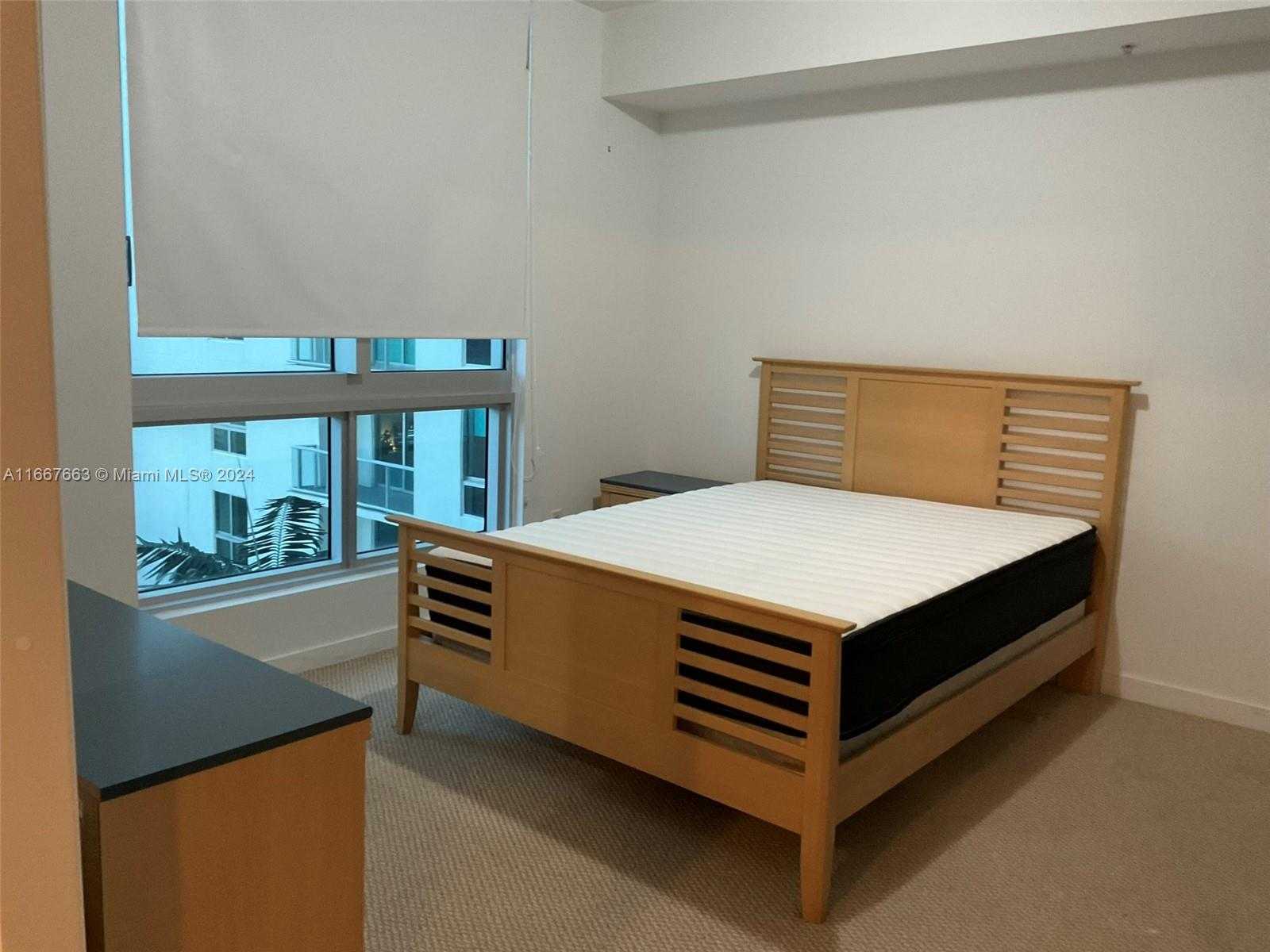Small Image of 300 SOUTH BISCAYNE BLVD #T-1703, Miami Number 7