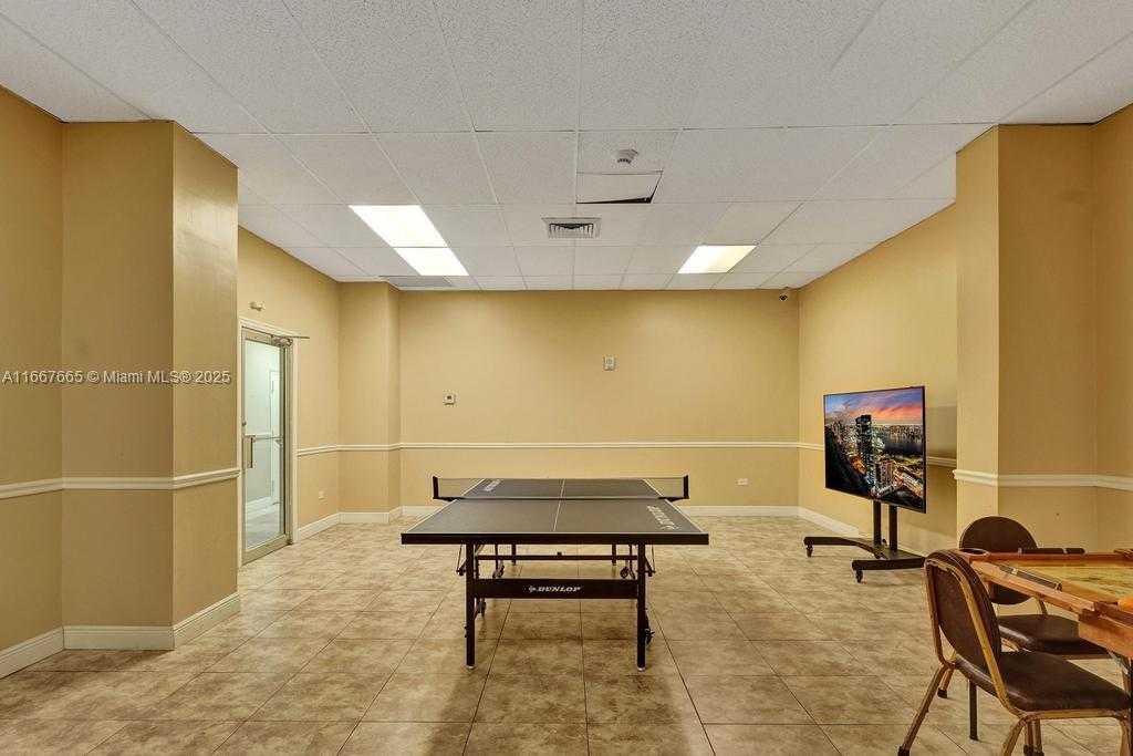 Small Image of 7135 COLLINS AVE #1723, Miami Beach Number 23